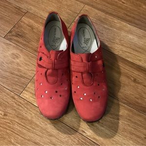 Women’s New Waldlaufer UK Fine Red Suede Comfort Shoes US Sz 10.5 W UK Sz 8.5 H
